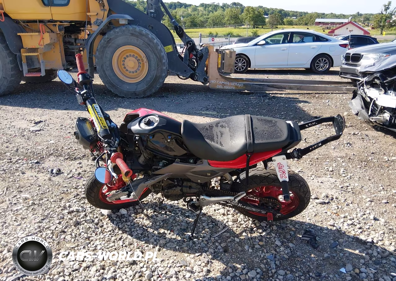2018 Honda Grom 125 VIN:MLHJC7558J5000516 - 13