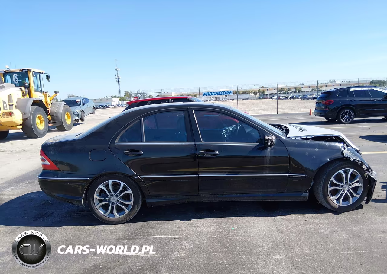 2007 Mercedes-Benz C 230 Sport VIN:WDBRF52H77F930411 - 14