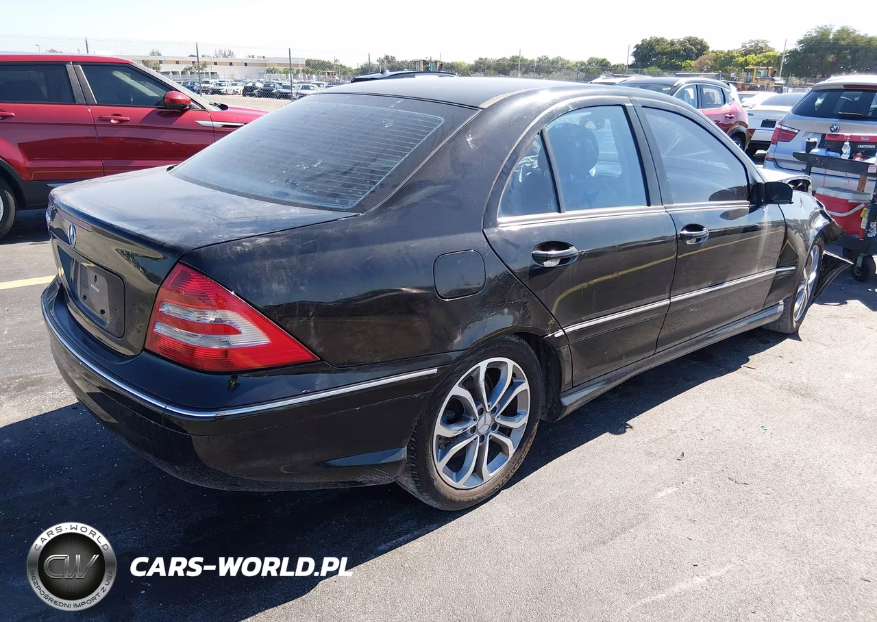2007 Mercedes-Benz C 230 Sport VIN:WDBRF52H77F930411 - 4