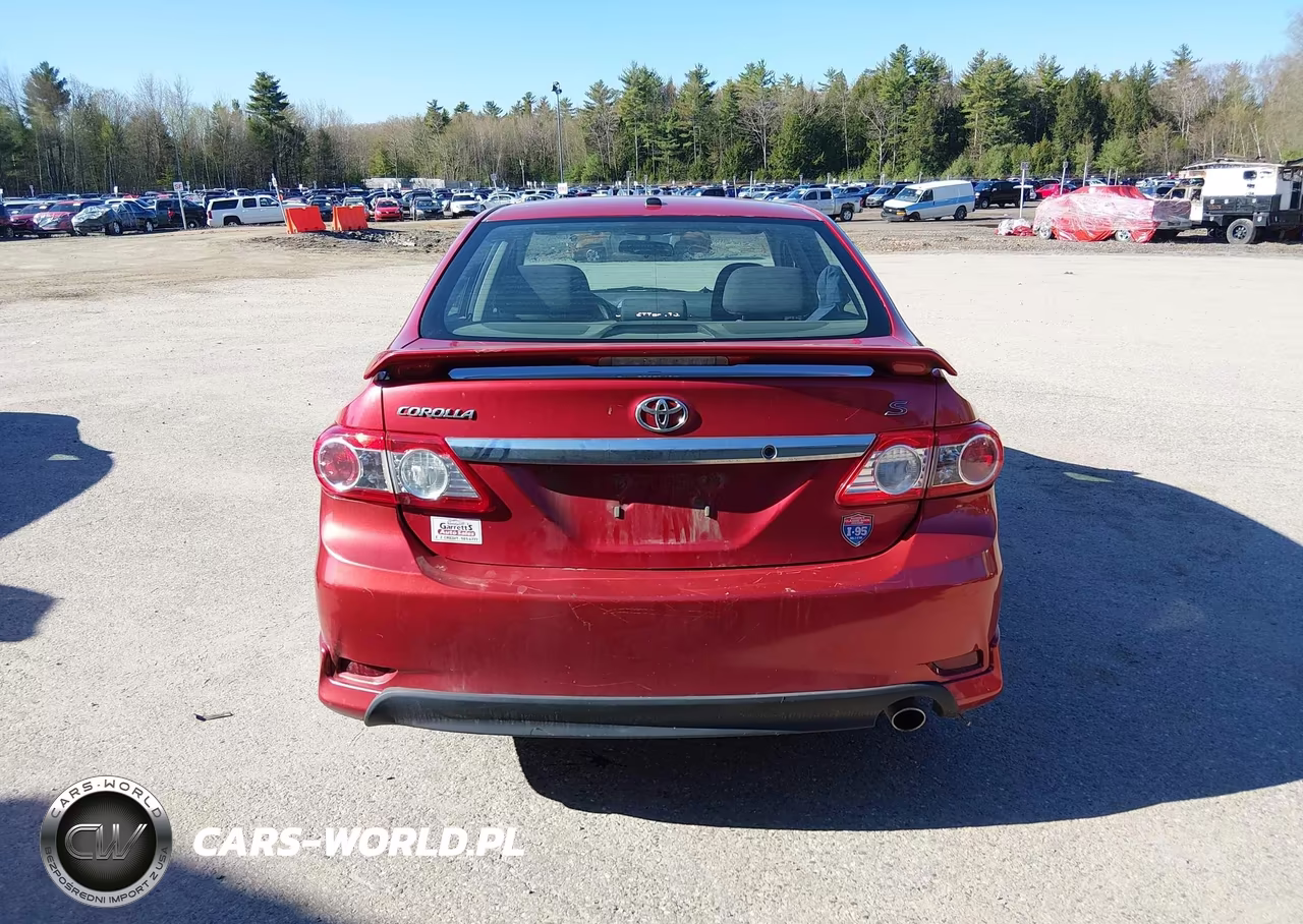 2011 Toyota Corolla S VIN:2T1BU4EEXBC576633 - 17