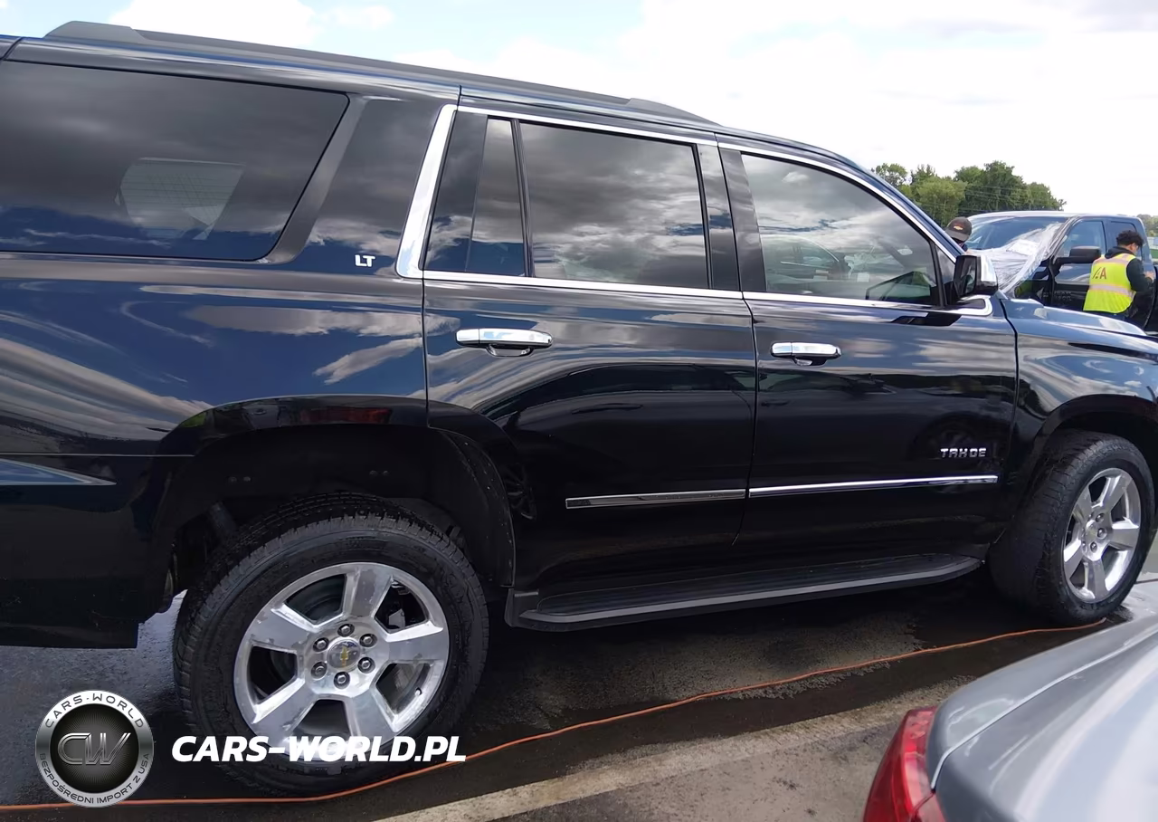 2015 Chevrolet Tahoe Lt VIN:1GNSKBKC4FR709242 - 14