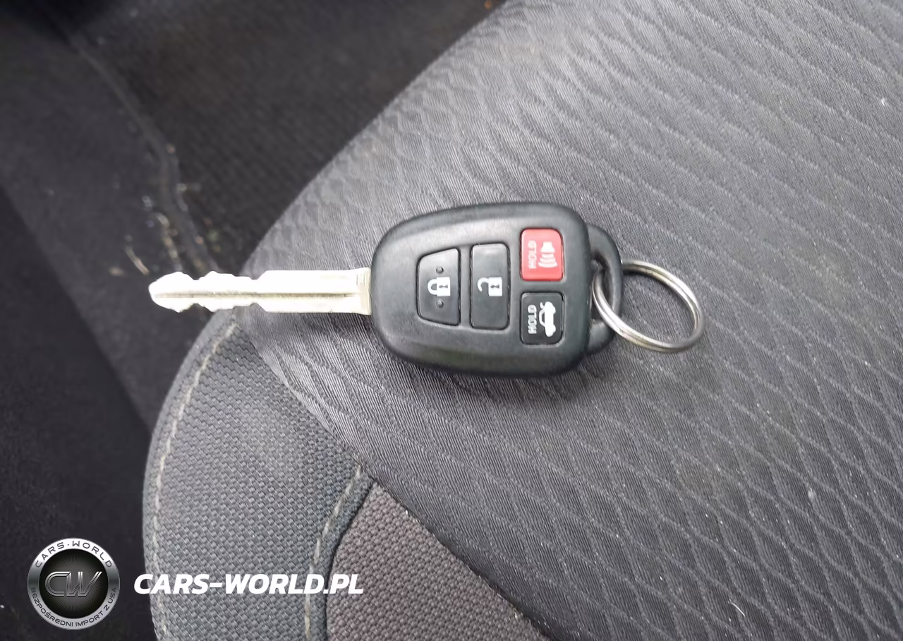 2019 Toyota Corolla Le VIN:5YFBURHE5KP883443 - 11