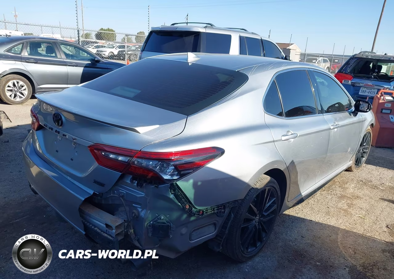 2021 Toyota Camry Xse VIN:4T1K61AK8MU615841 - 4