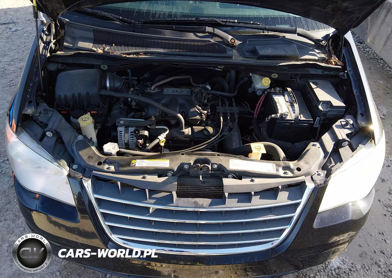 2010 Chrysler Town & Country Touring VIN:2A4RR5D17AR108999 - 10