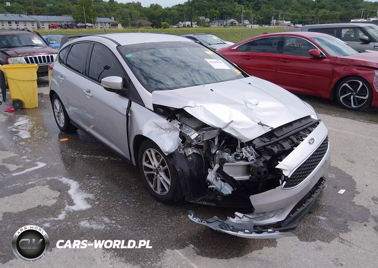 2017 Ford Focus Se VIN:1FADP3K22HL259036 - 19