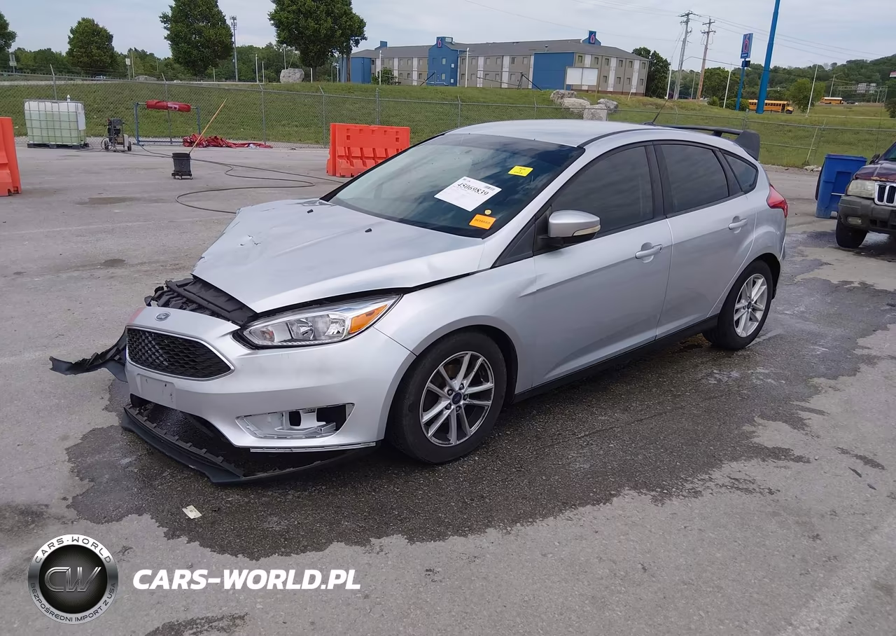 2017 Ford Focus Se VIN:1FADP3K22HL259036 - 2