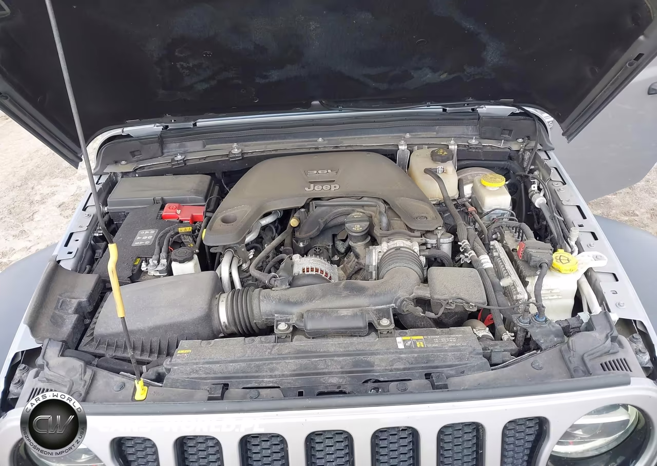 2020 Jeep Wrangler Unlimited Sport Altitude 4X4 VIN:1C4HJXDG6LW350587 - 10