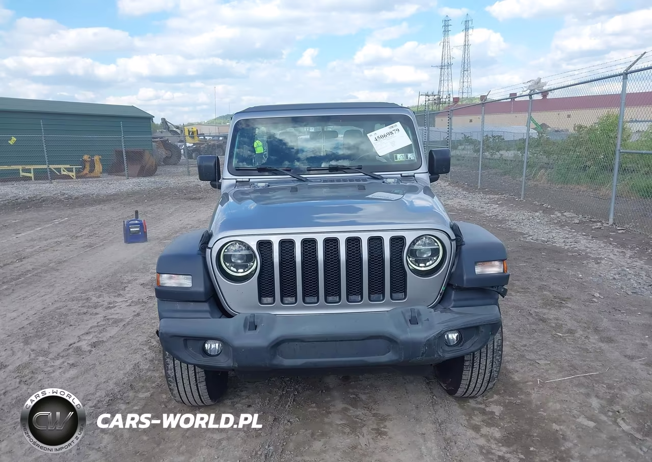 2020 Jeep Wrangler Unlimited Sport Altitude 4X4 VIN:1C4HJXDG6LW350587 - 13