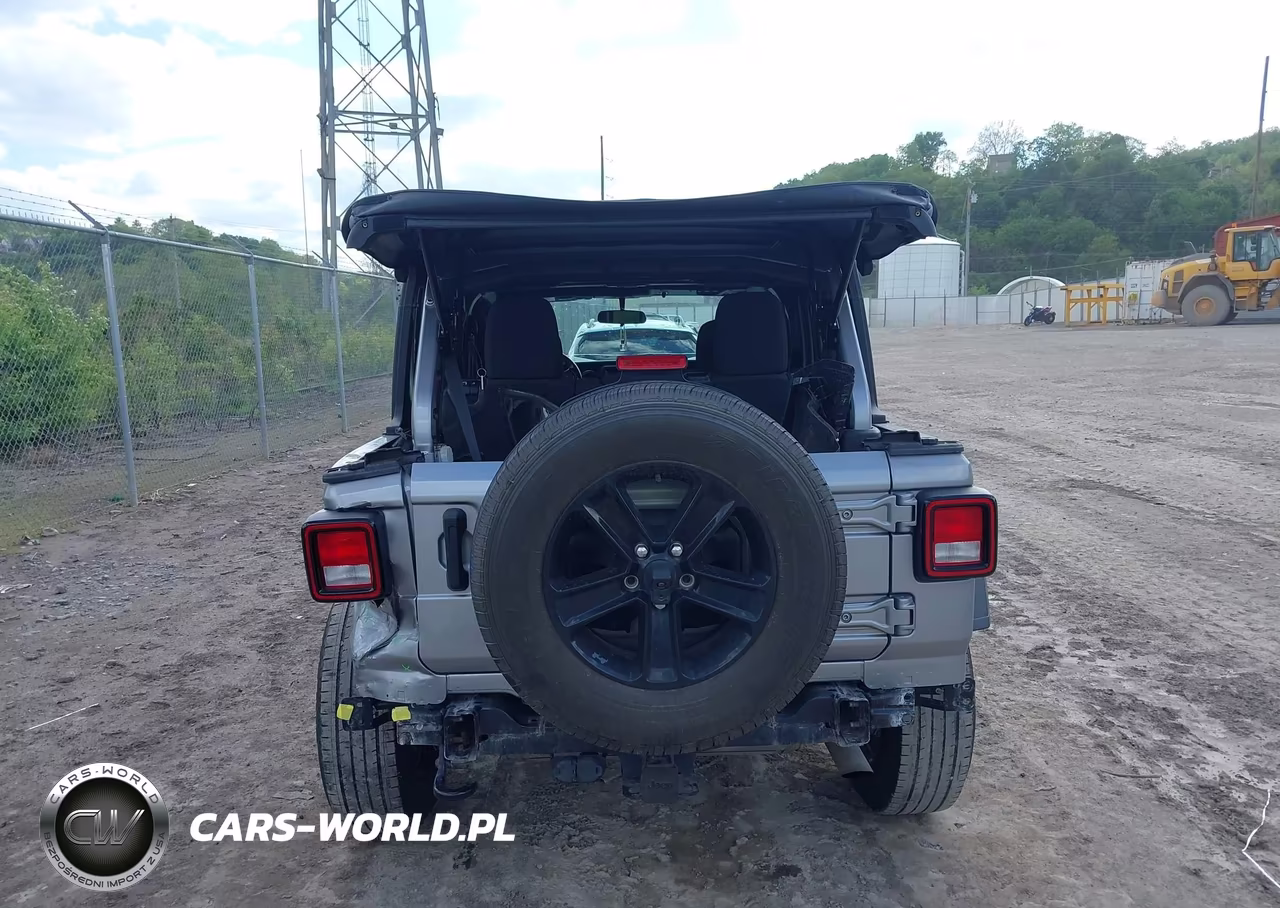 2020 Jeep Wrangler Unlimited Sport Altitude 4X4 VIN:1C4HJXDG6LW350587 - 17