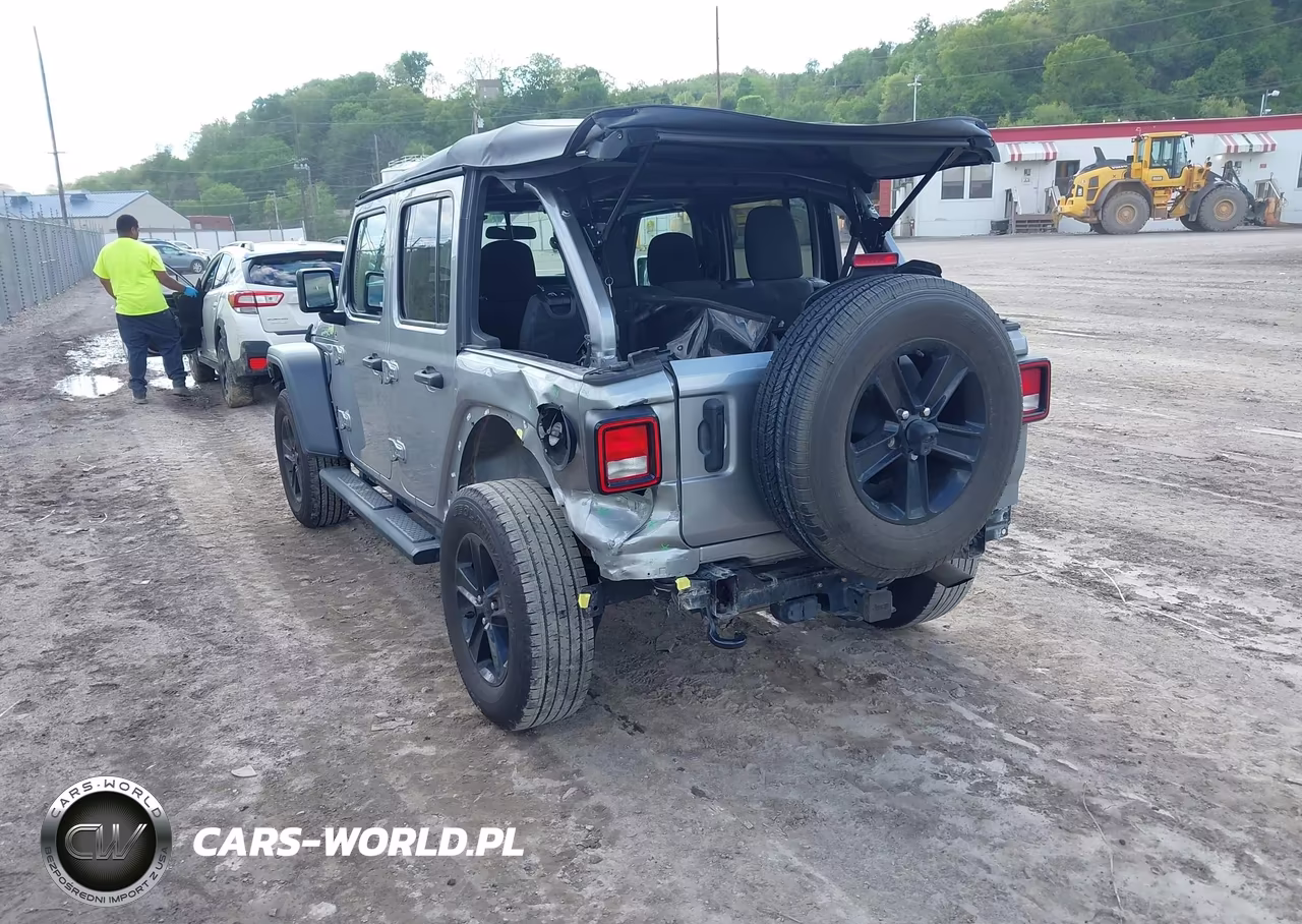 2020 Jeep Wrangler Unlimited Sport Altitude 4X4 VIN:1C4HJXDG6LW350587 - 3