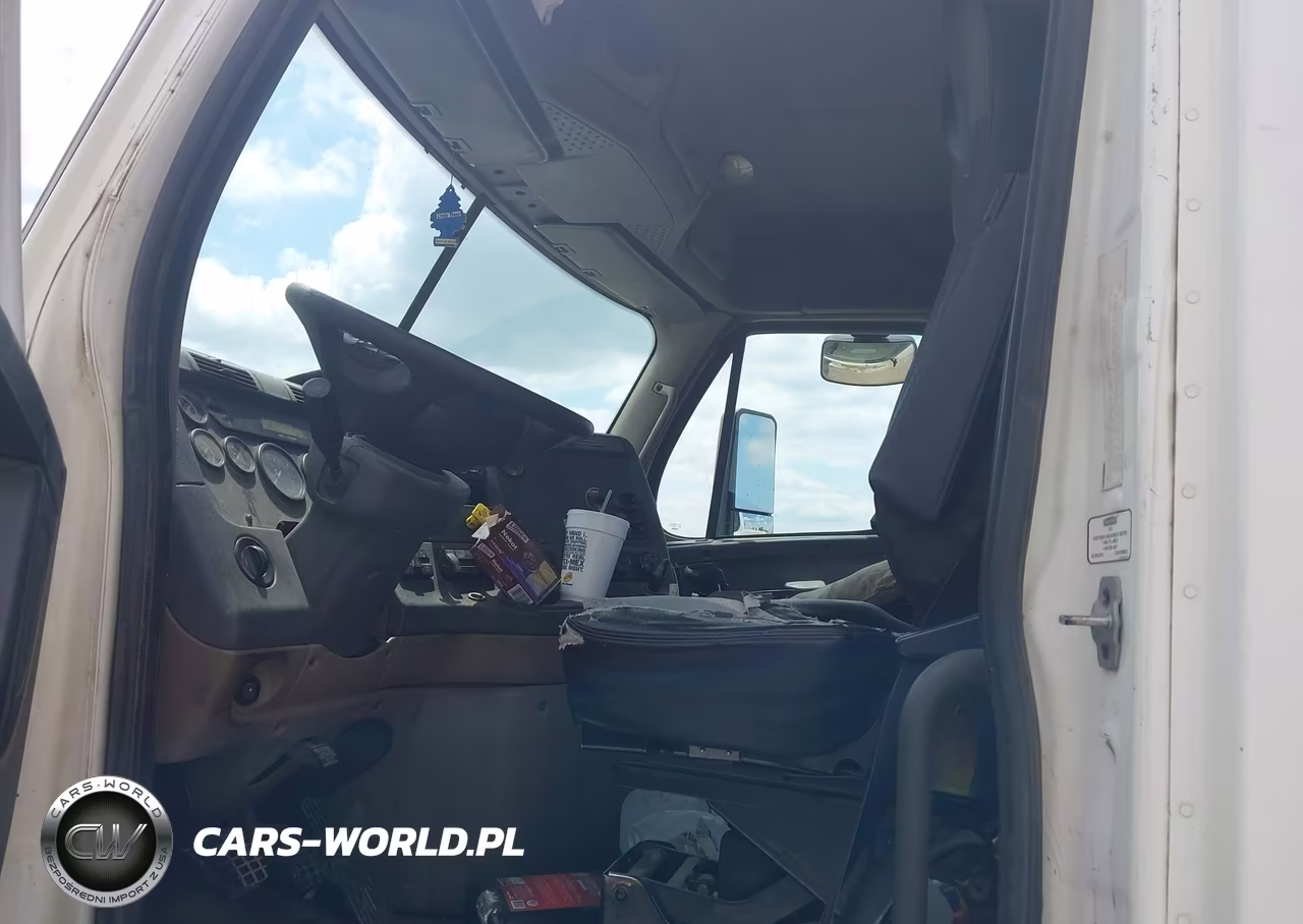 2010 Freightliner Cascadia 113 VIN:1FUJGBDVXALAN6847 - 6