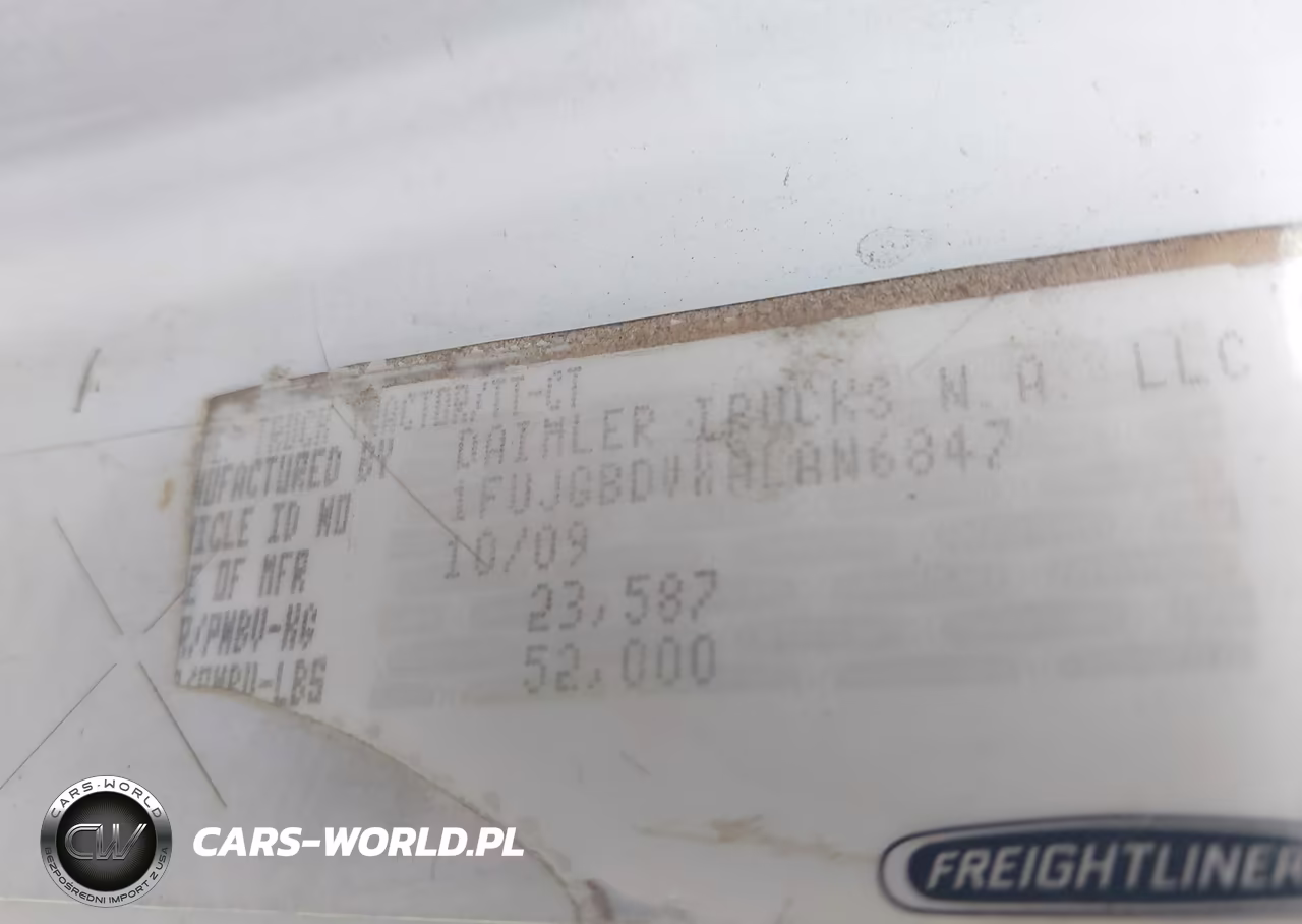 2010 Freightliner Cascadia 113 VIN:1FUJGBDVXALAN6847 - 8