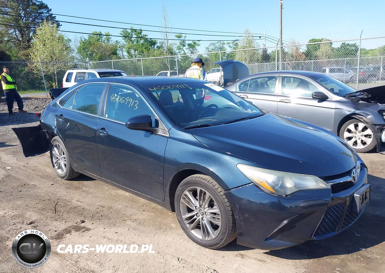 2016 Toyota Camry Se – zdjęcie 1 z 16