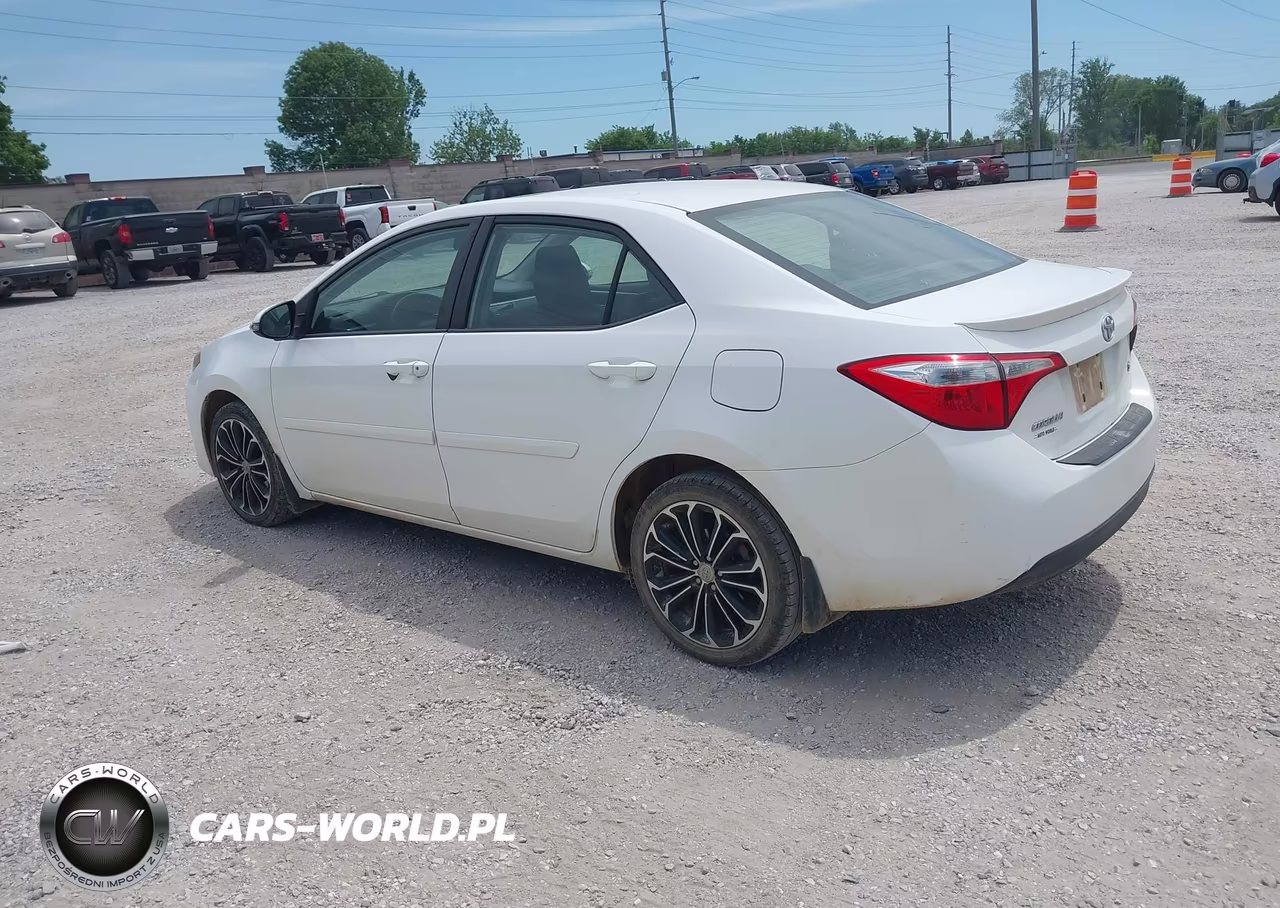 2015 Toyota Corolla S Plus VIN:2T1BURHE5FC255212 - 3