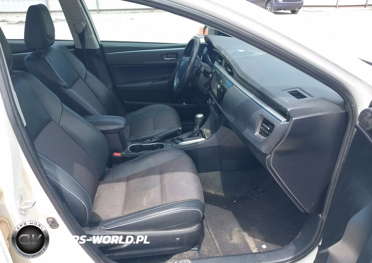 2015 Toyota Corolla S Plus VIN:2T1BURHE5FC255212 - 5