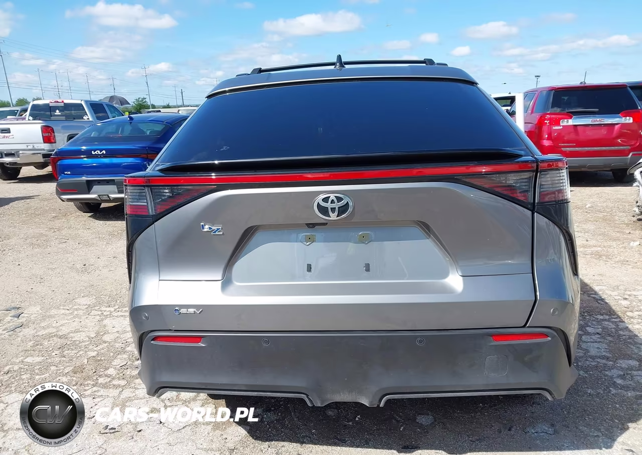 2026 Toyota Bz Xle Plus VIN:JTMBCAEBXTJ012641 - 17