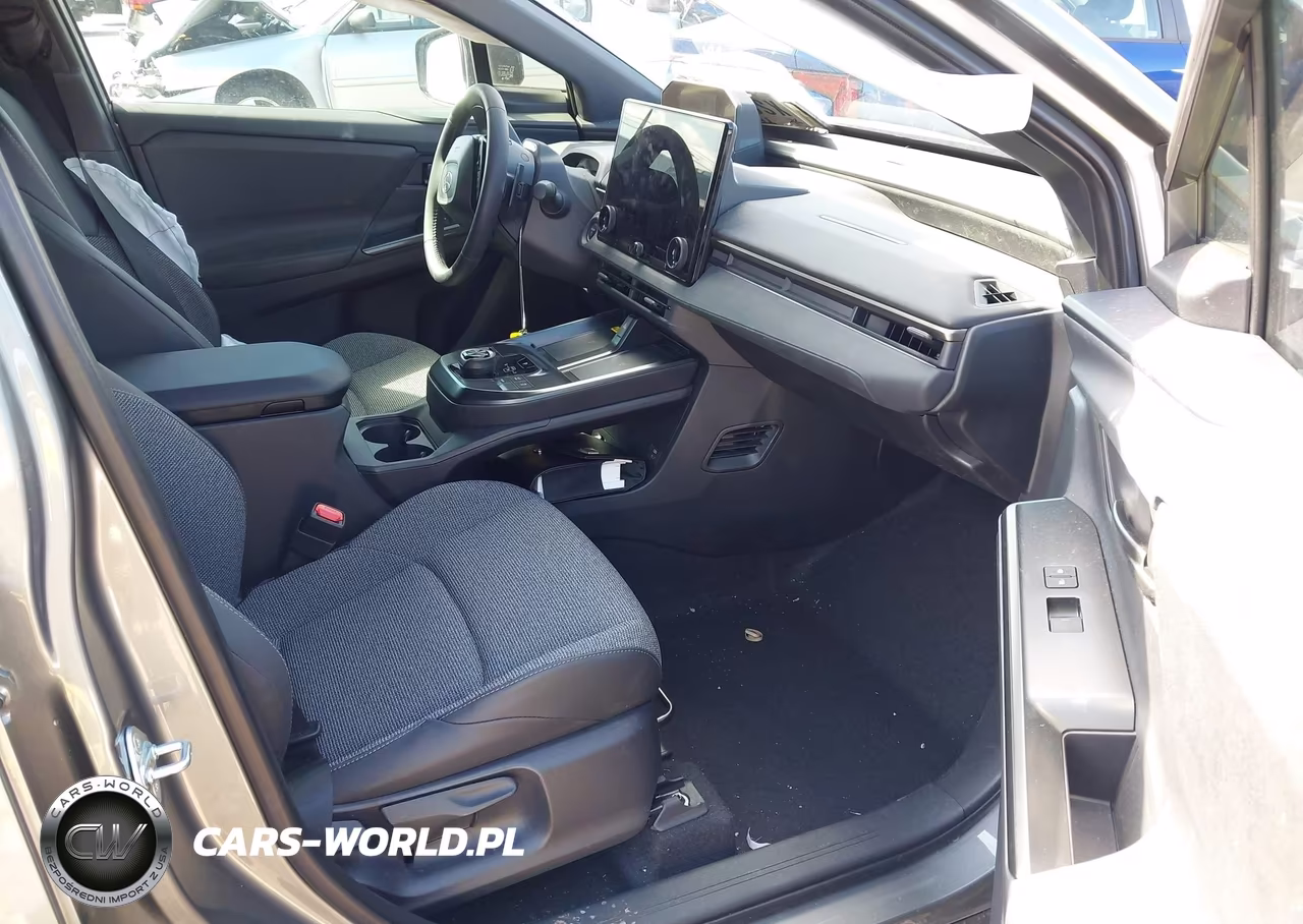 2026 Toyota Bz Xle Plus VIN:JTMBCAEBXTJ012641 - 5