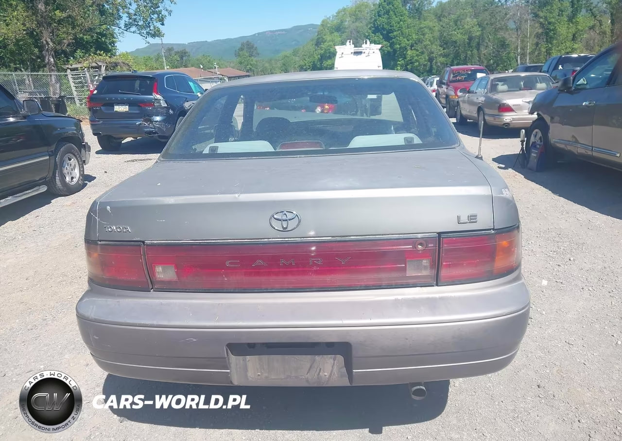 1993 Toyota Camry Le VIN:4T1SK12E9PU244634 - 17