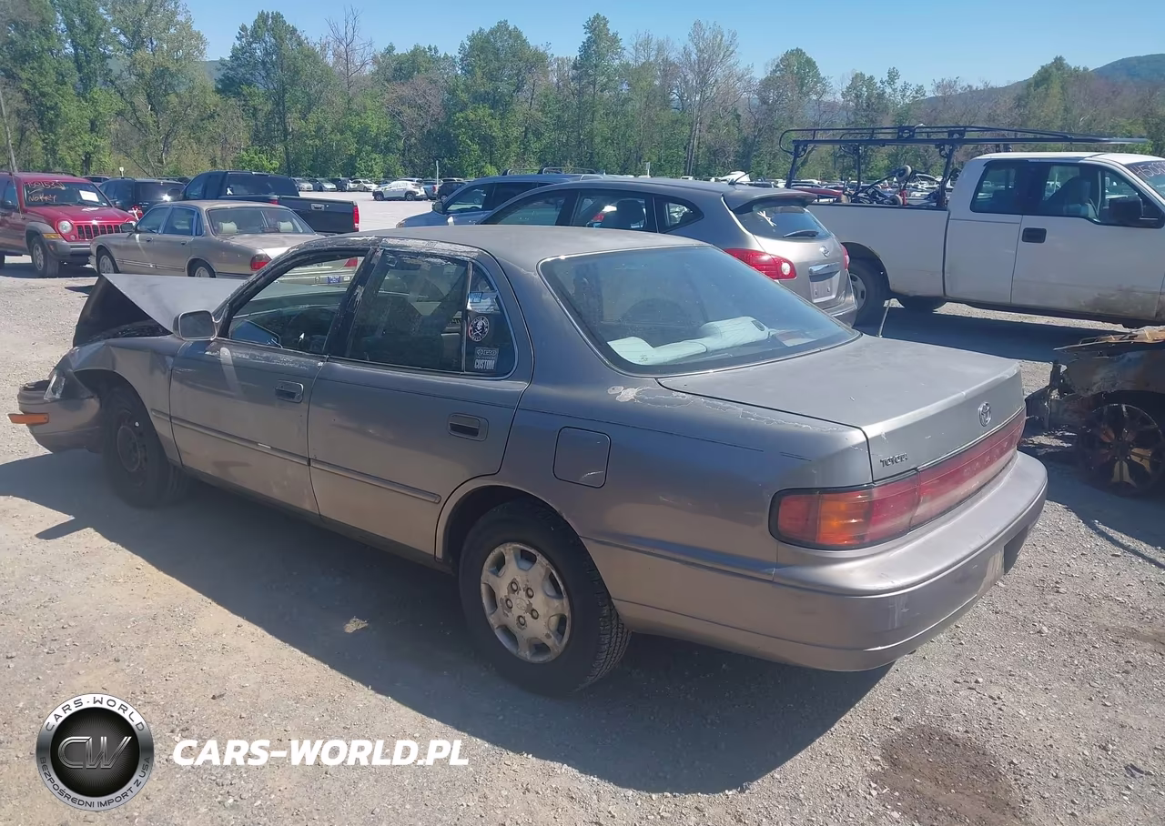 1993 Toyota Camry Le VIN:4T1SK12E9PU244634 - 3