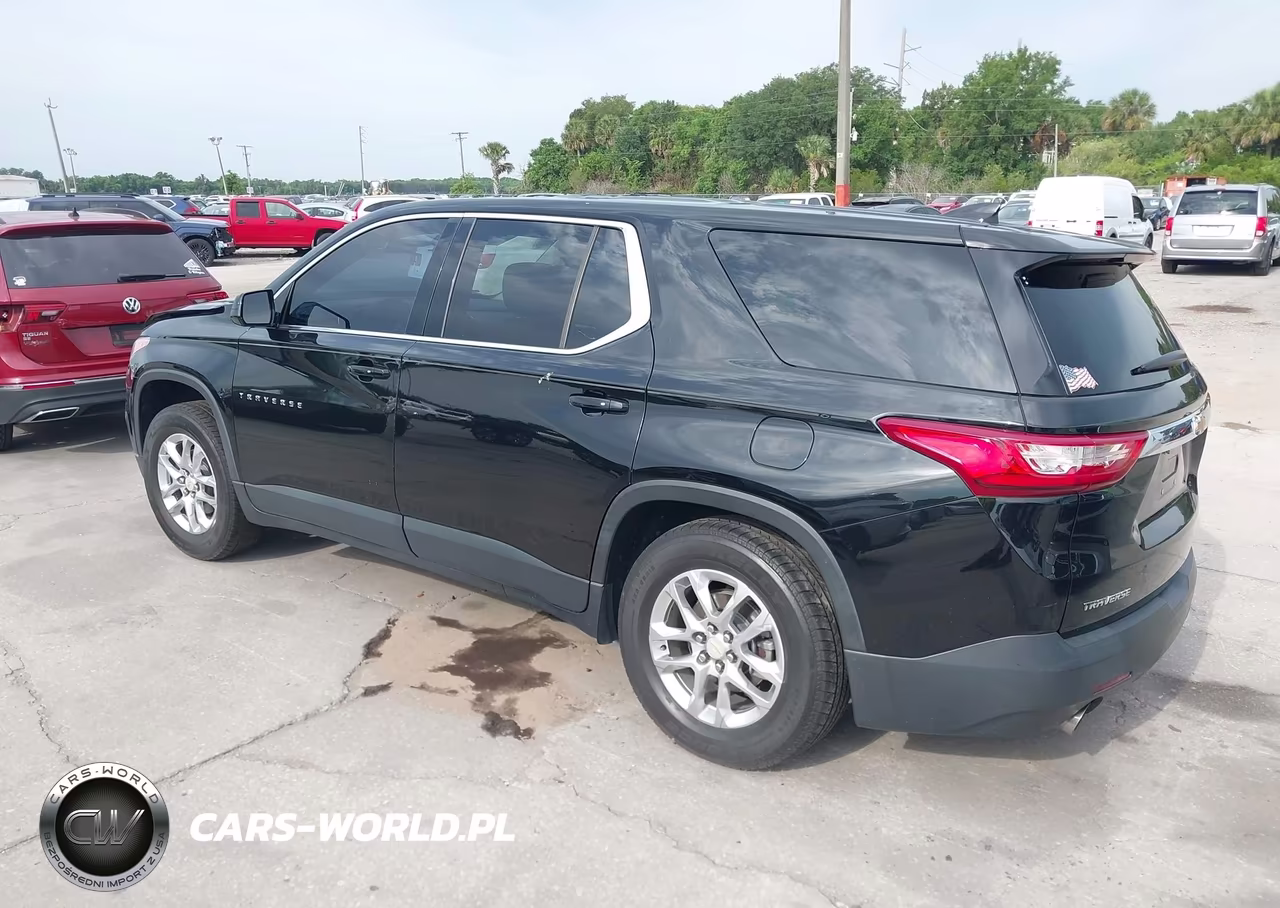 2020 Chevrolet Traverse Fwd Ls VIN:1GNERFKWXLJ103335 - 3