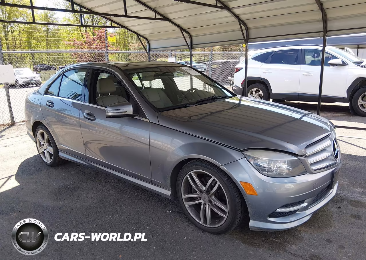 2011 Mercedes-Benz C 300 Luxury 4Matic-Sport 4Matic