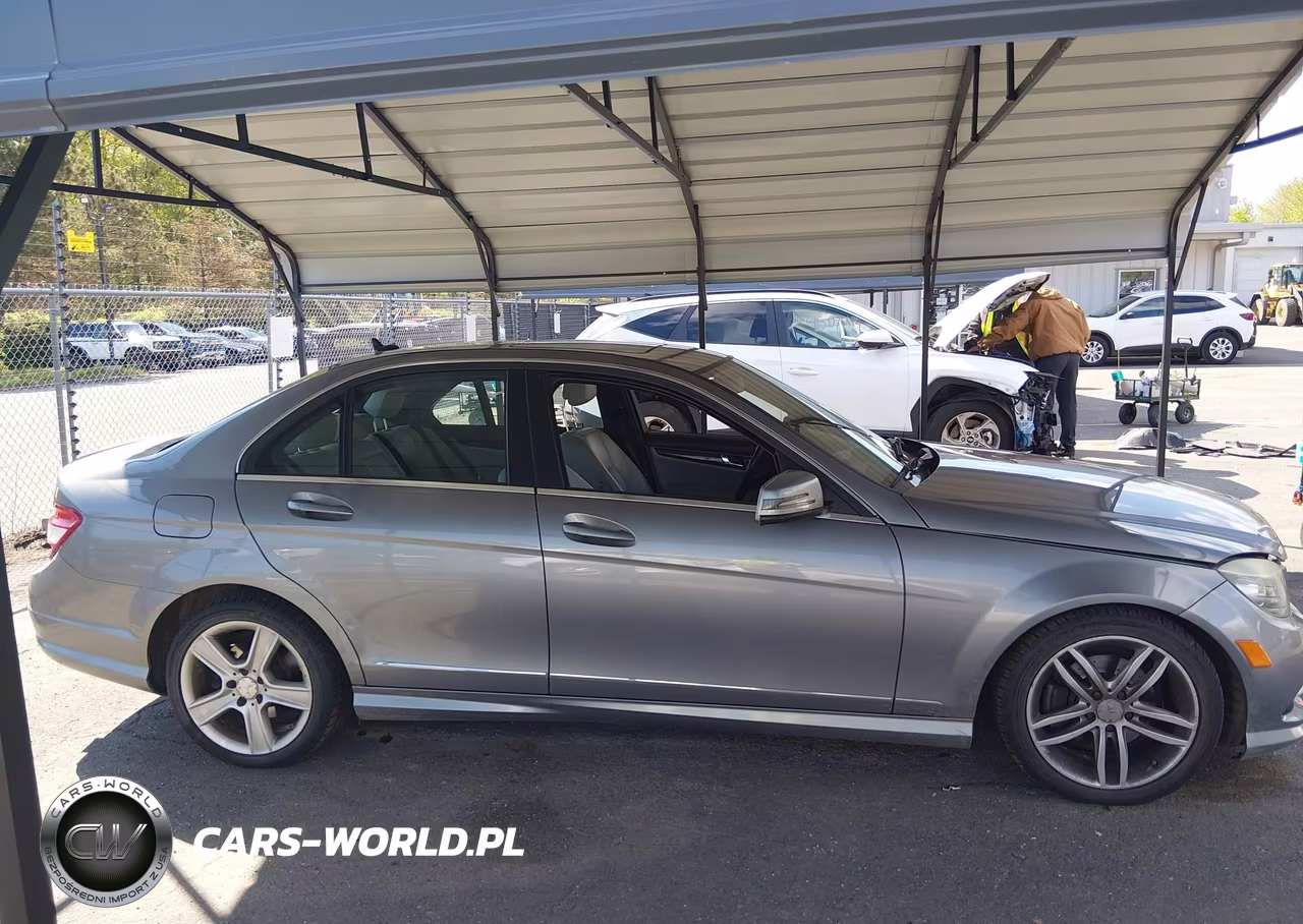 2011 Mercedes-Benz C 300 Luxury 4Matic-Sport 4Matic VIN:WDDGF8BB1BR149371 - 13