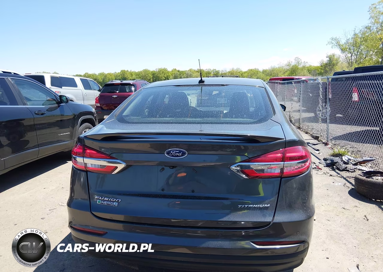 2019 Ford Fusion Energi Titanium VIN:3FA6P0SU5KR236187 - 16