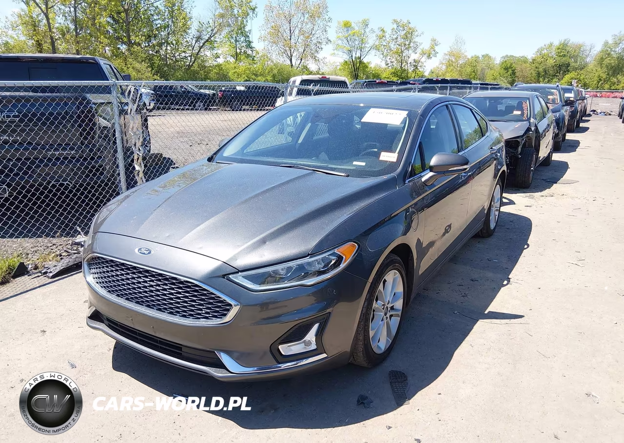 2019 Ford Fusion Energi Titanium VIN:3FA6P0SU5KR236187 - 2