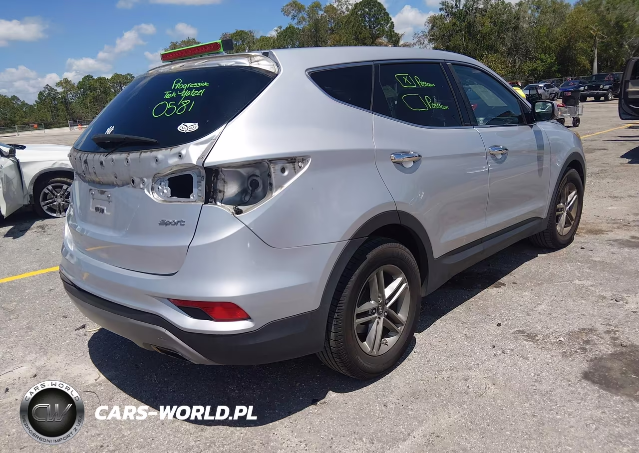 2017 Hyundai Santa Fe Sport 2.4L VIN:5XYZT3LB4HG420010 - 4