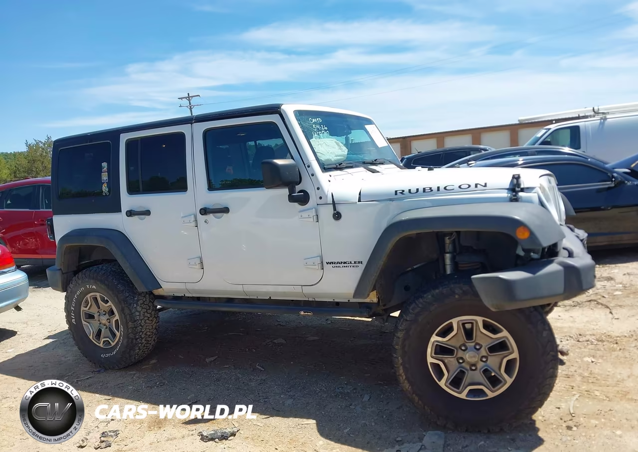 2016 Jeep Wrangler Unlimited Rubicon VIN:1C4BJWFG3GL158712 - 13