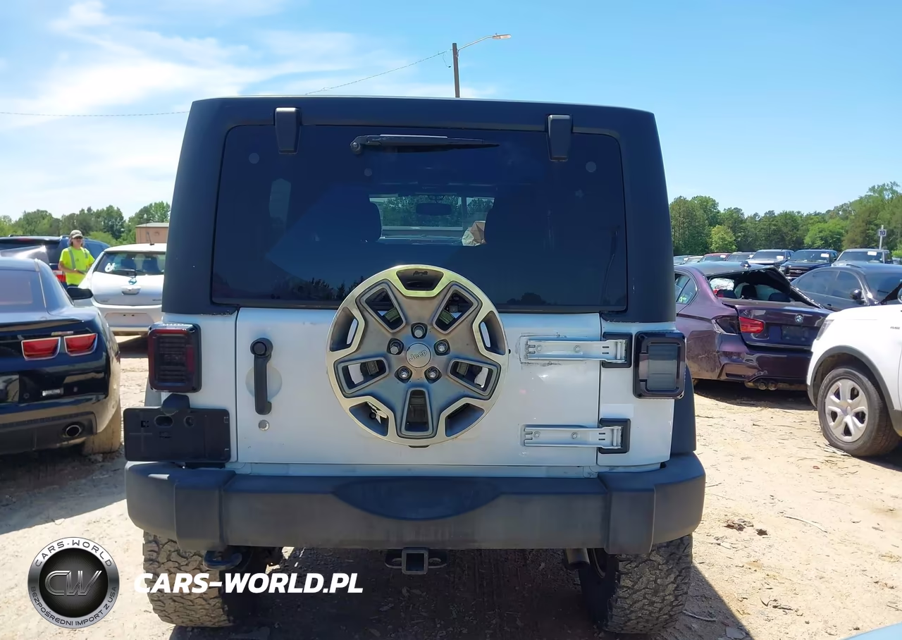 2016 Jeep Wrangler Unlimited Rubicon VIN:1C4BJWFG3GL158712 - 16