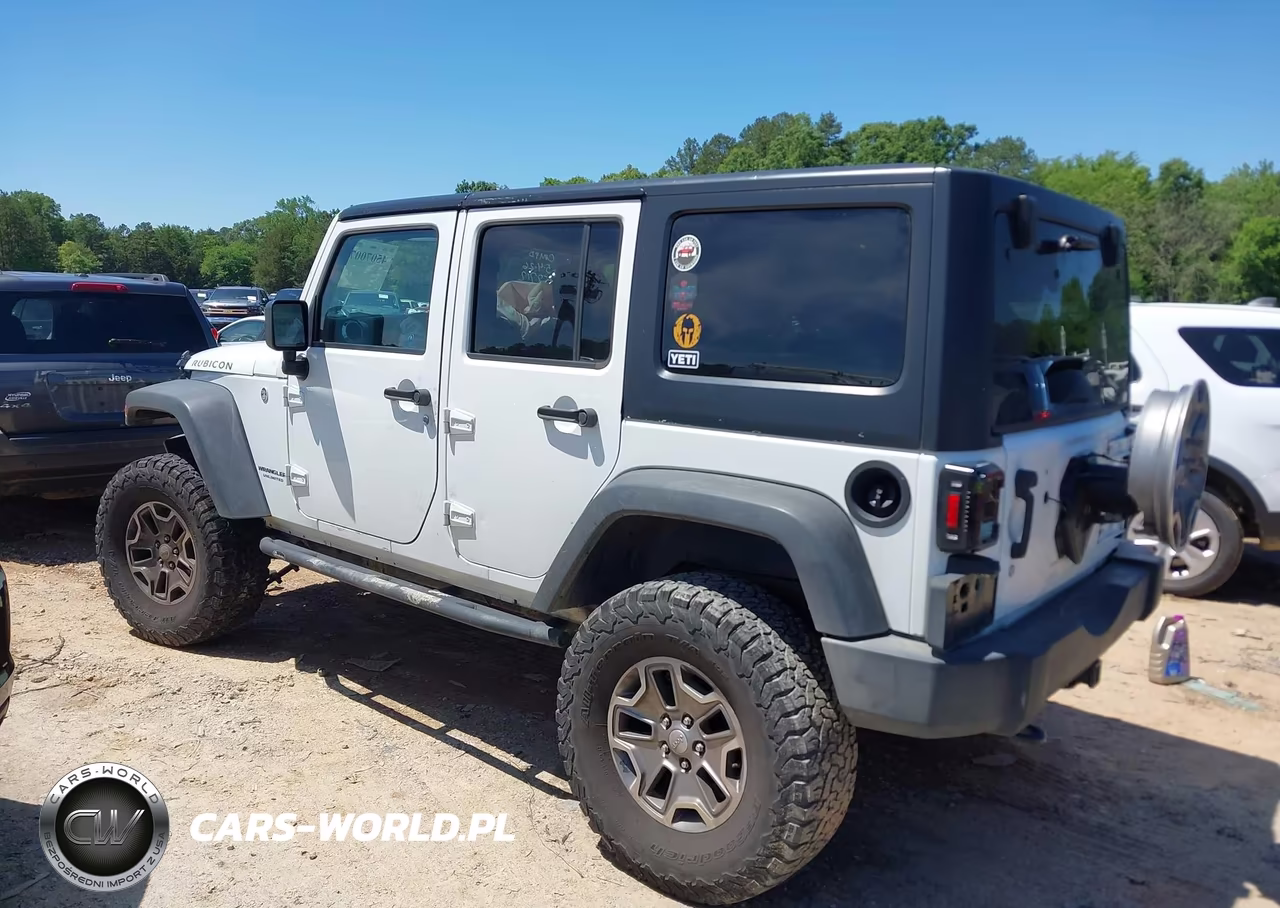 2016 Jeep Wrangler Unlimited Rubicon VIN:1C4BJWFG3GL158712 - 3