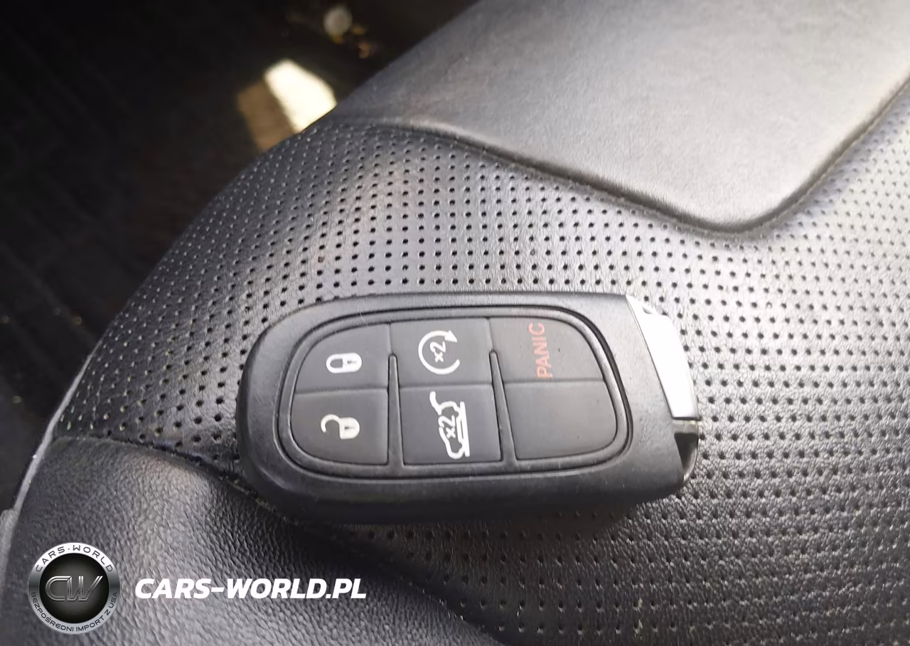 2015 Jeep Cherokee Trailhawk VIN:1C4PJMBS3FW633678 - 11