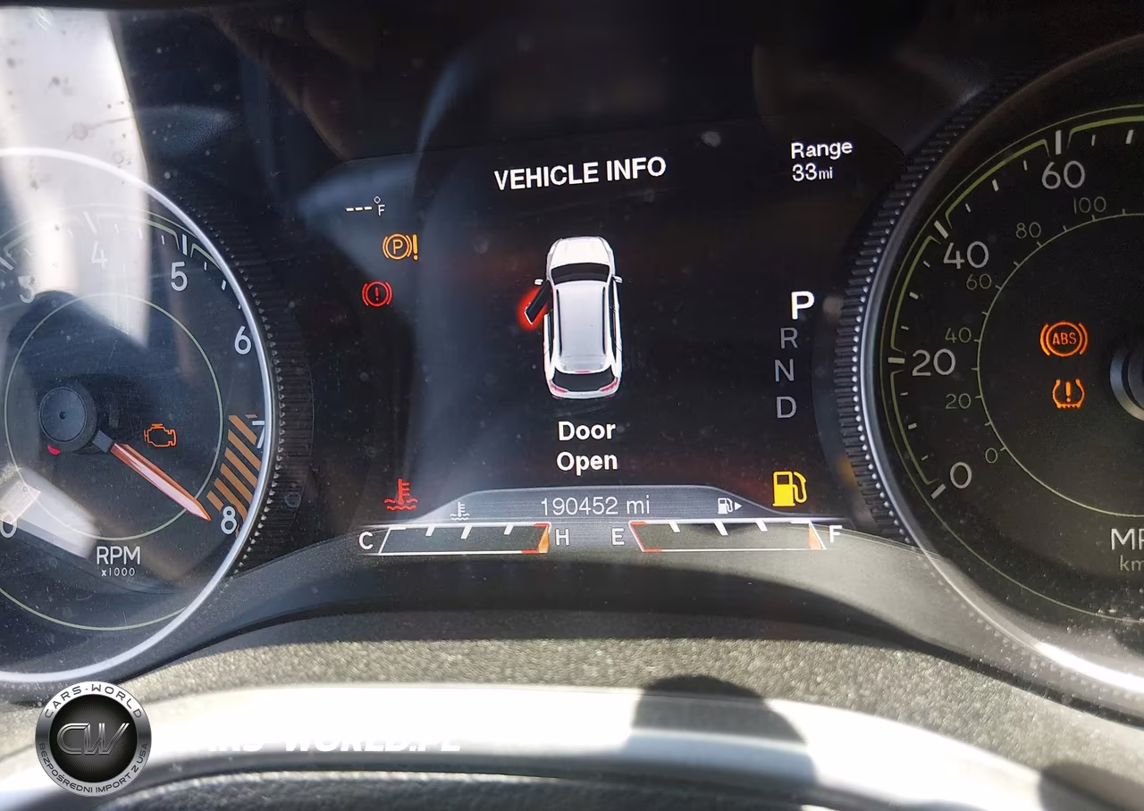 2015 Jeep Cherokee Trailhawk VIN:1C4PJMBS3FW633678 - 15