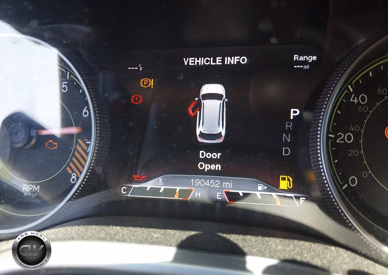 2015 Jeep Cherokee Trailhawk VIN:1C4PJMBS3FW633678 - 7