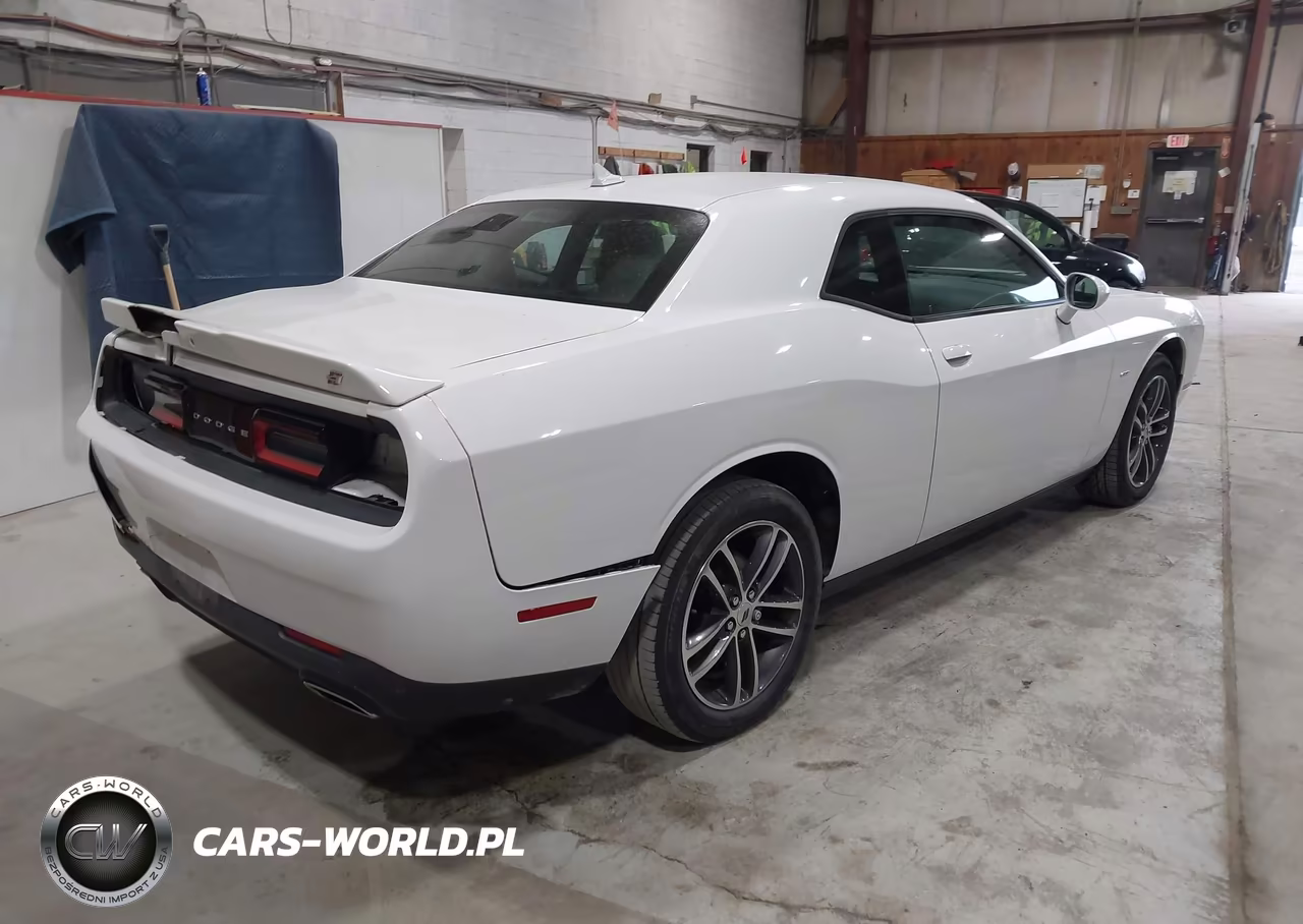 2018 Dodge Challenger Gt Awd VIN:2C3CDZGG7JH328462 - 4