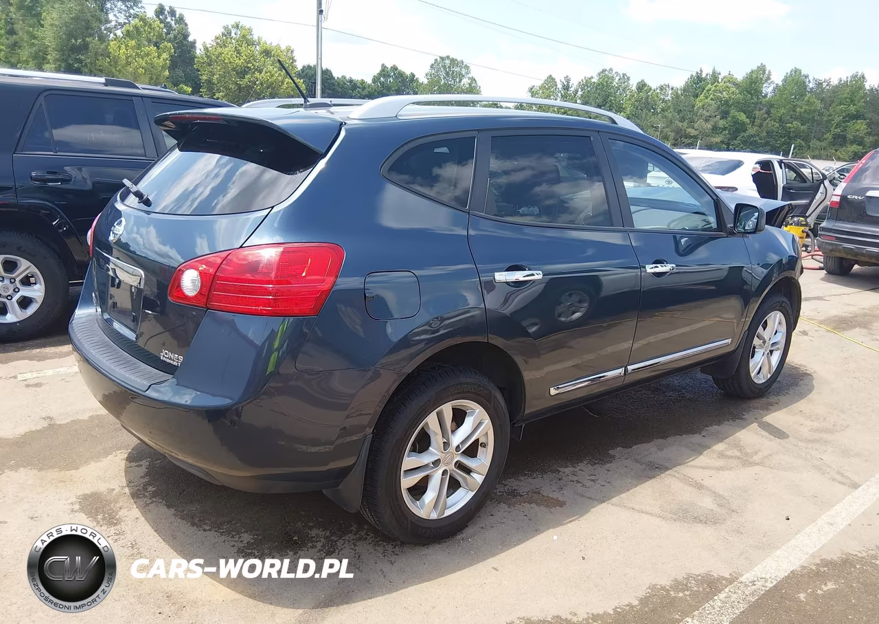 2015 Nissan Rogue Select S VIN:JN8AS5MT8FW661060 - 4