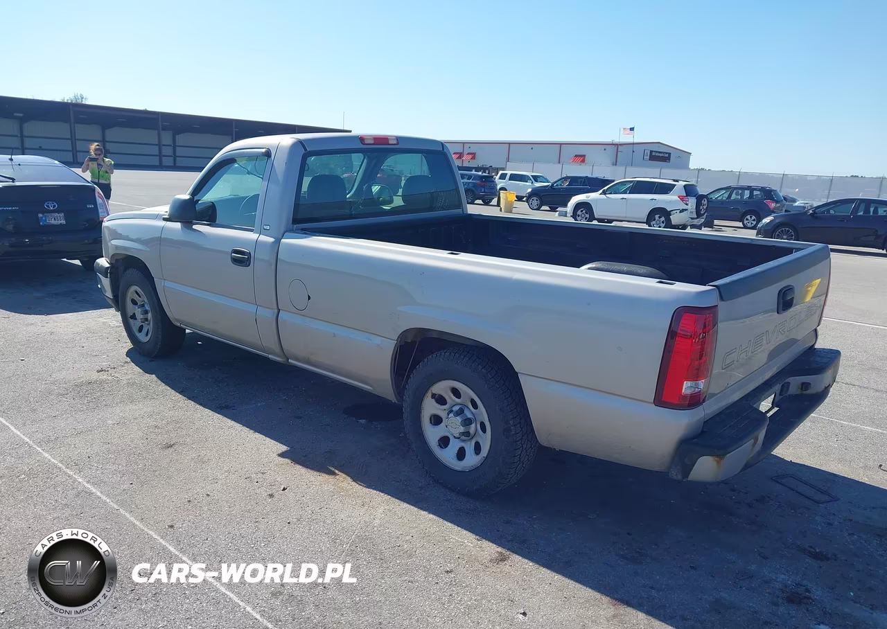 2005 Chevrolet Silverado 1500 Work Truck VIN:1GCEC14X55Z293777 - 3