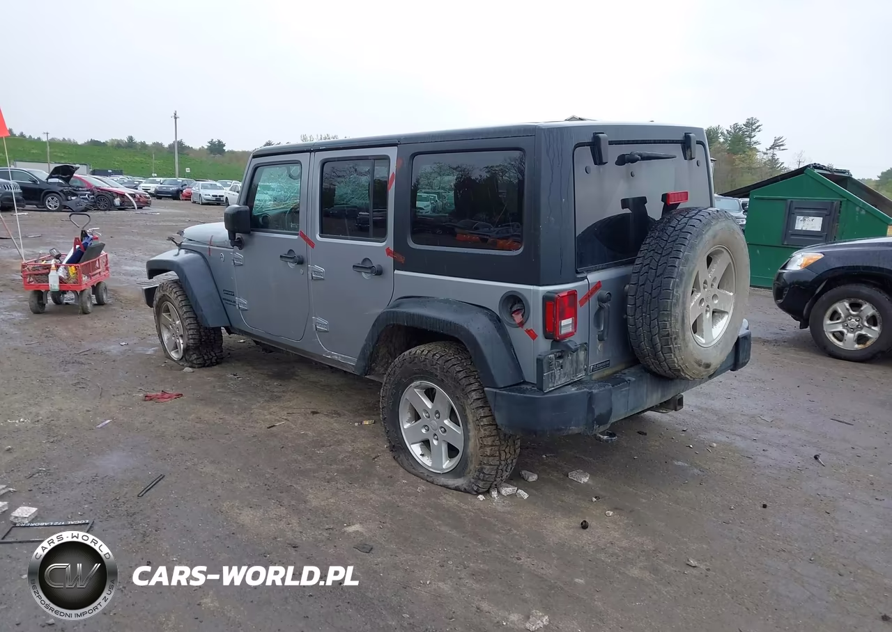 2016 Jeep Wrangler Unlimited Sport VIN:1C4BJWDG3GL127740 - 3