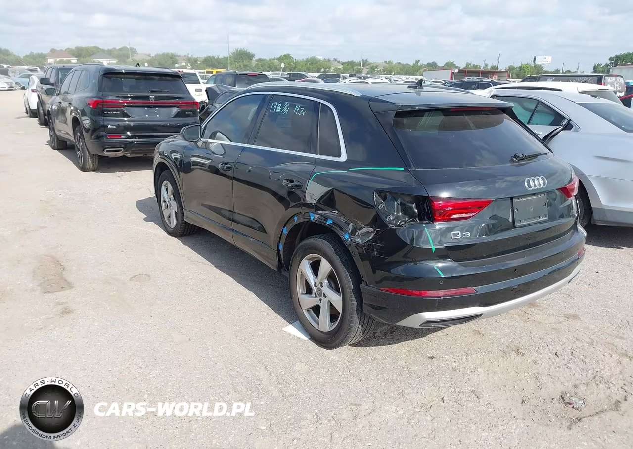 2020 Audi Q3 Premium 45 Tfsi Quattro Tiptronic VIN:WA1AECF33L1108579 - 3