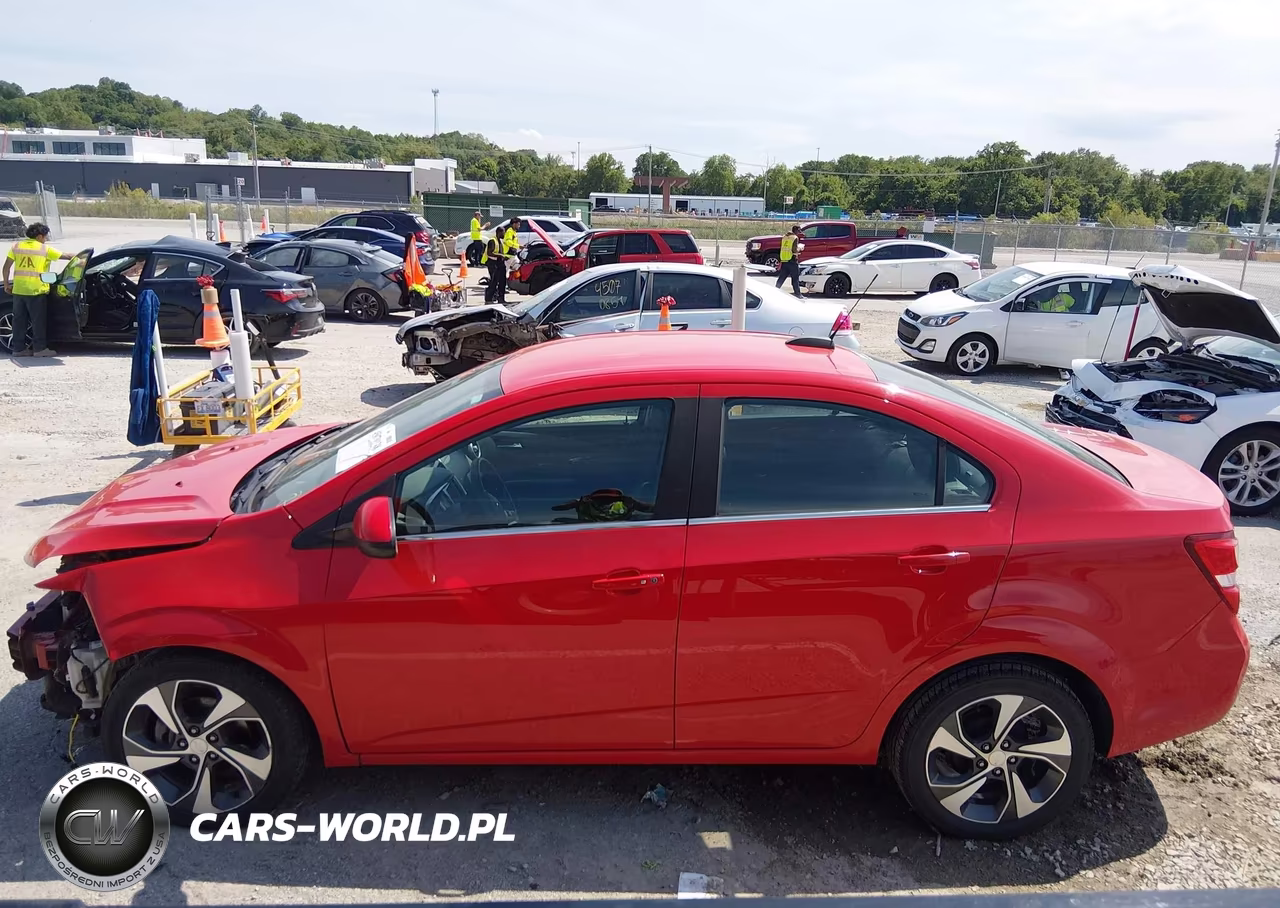 2020 Chevrolet Sonic Fwd Premier VIN:1G1JF5SB8L4117880 - 14
