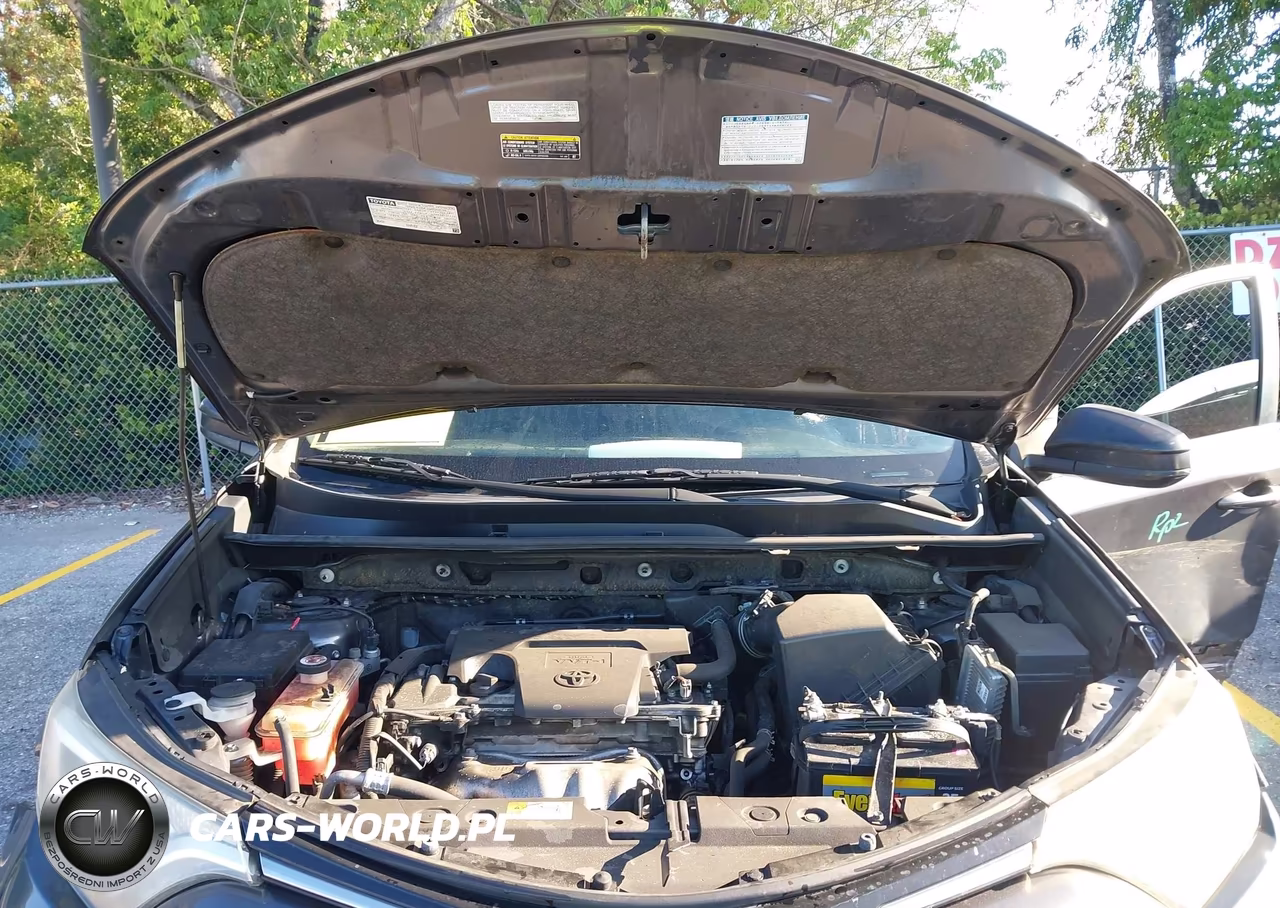 2017 Toyota Rav4 Le VIN:JTMZFREV5HJ142347 - 10