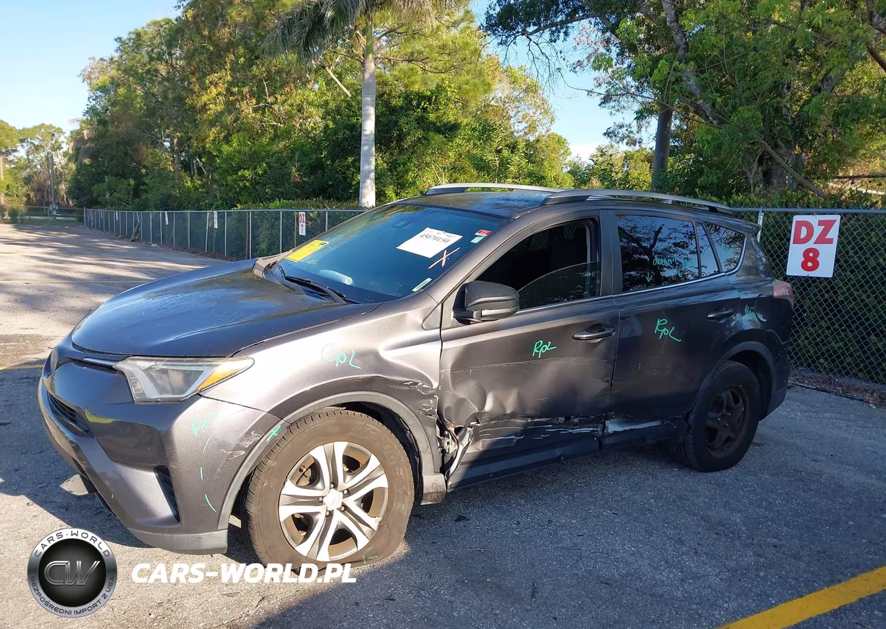 2017 Toyota Rav4 Le VIN:JTMZFREV5HJ142347 - 6