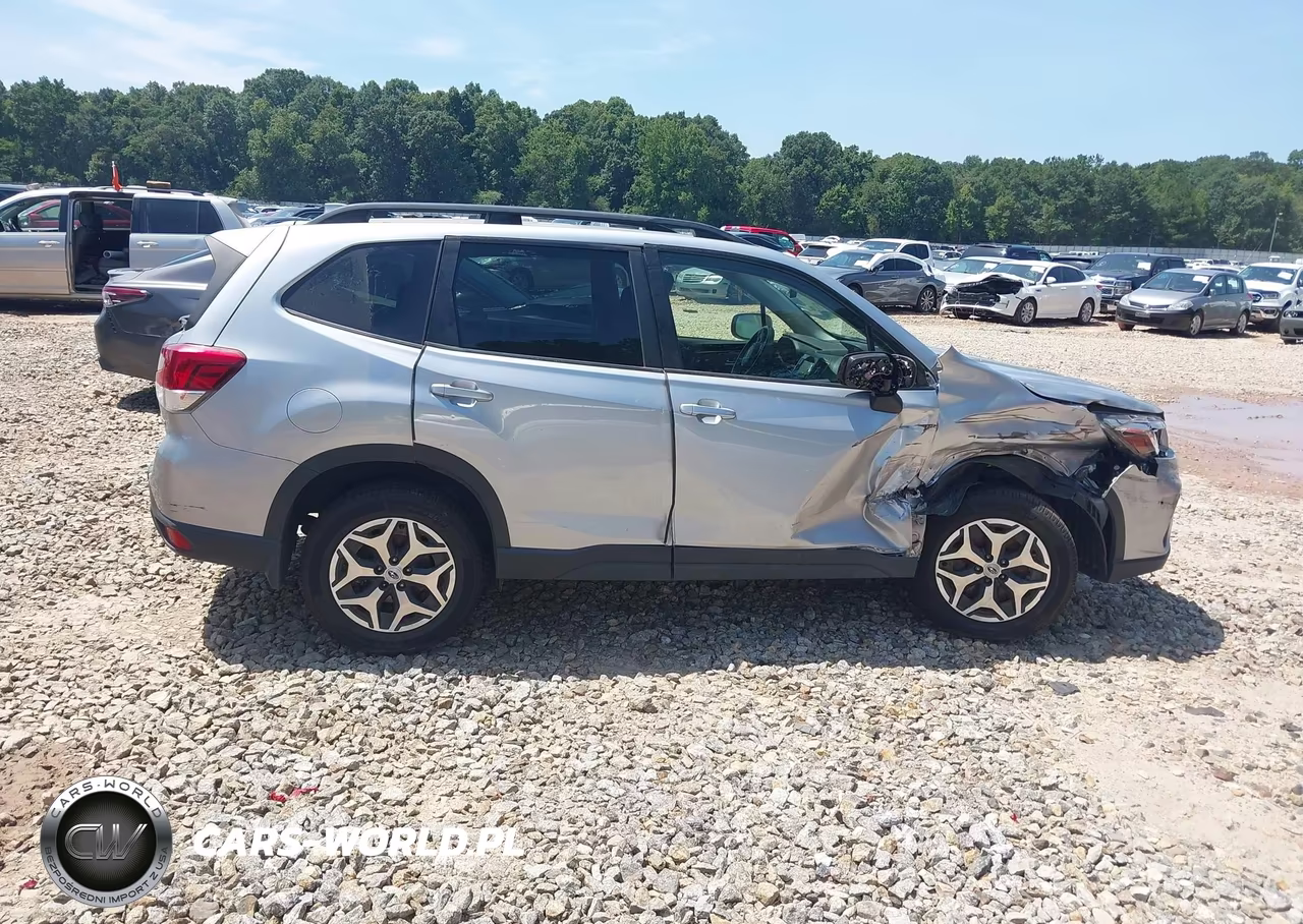 2020 Subaru Forester Premium VIN:JF2SKAJC0LH528050 - 14