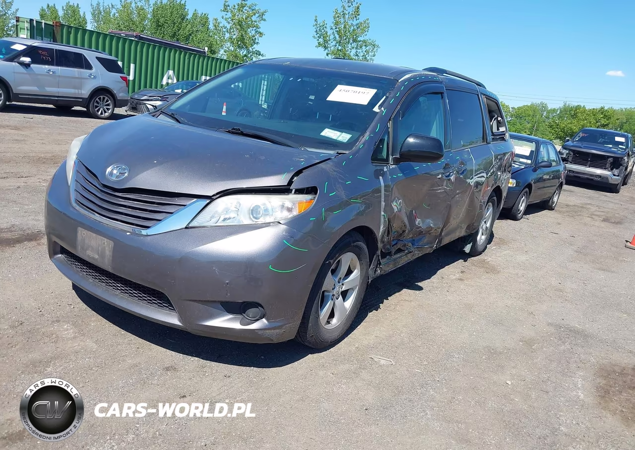 2015 Toyota Sienna Le 8 Passenger VIN:5TDKK3DC5FS684994 - 2