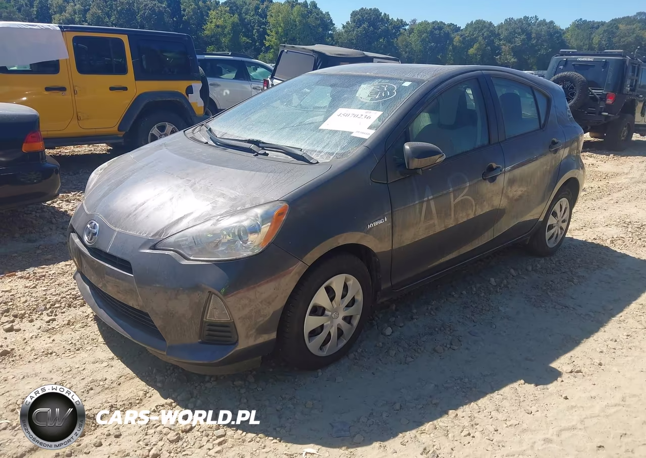 2013 Toyota Prius C One VIN:JTDKDTB32D1556431 - 2
