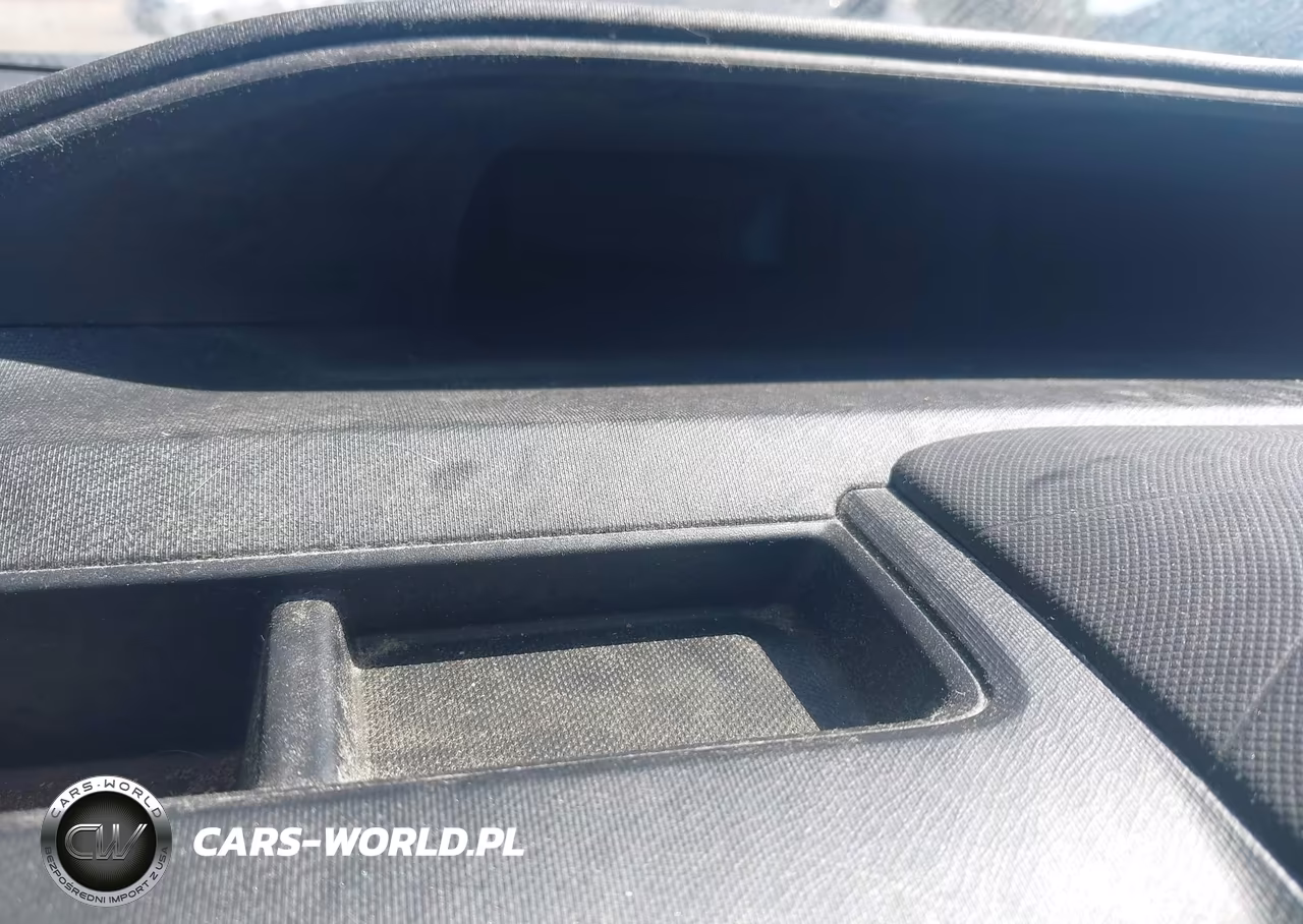 2013 Toyota Prius C One VIN:JTDKDTB32D1556431 - 7