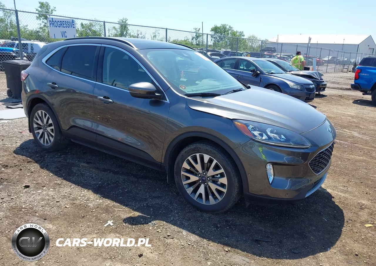 2020 Ford Escape Titanium