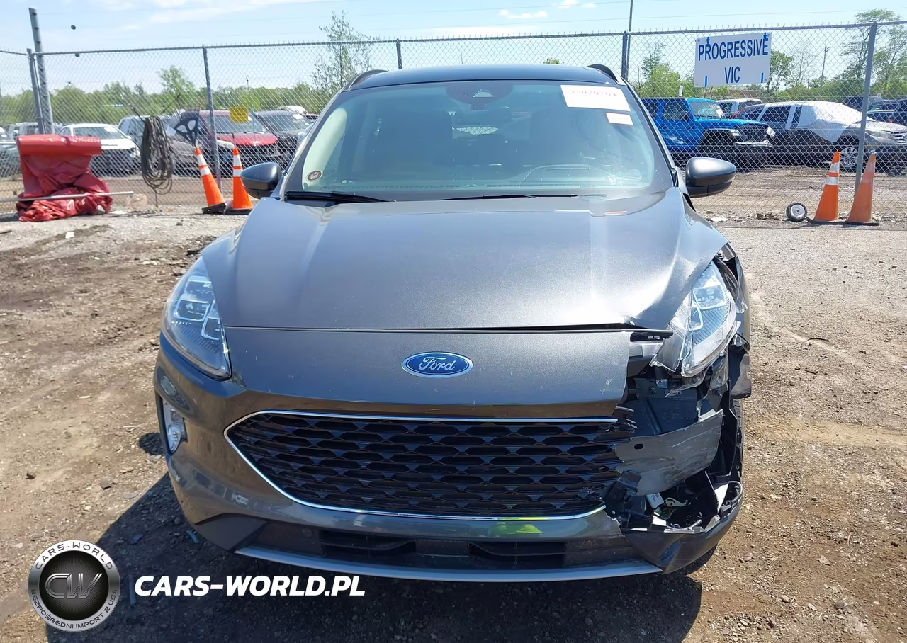 2020 Ford Escape Titanium VIN:1FMCU9J93LUA30914 - 13