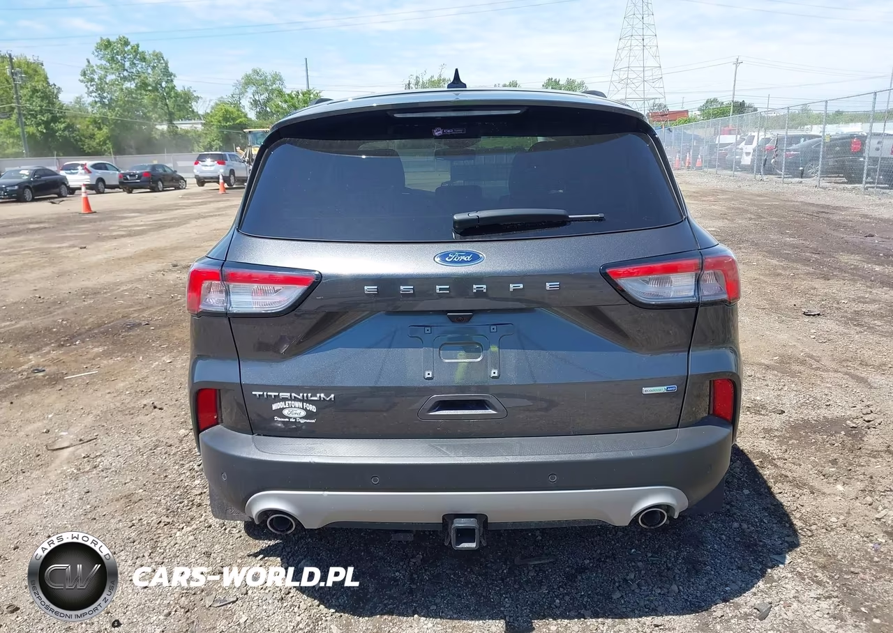 2020 Ford Escape Titanium VIN:1FMCU9J93LUA30914 - 17